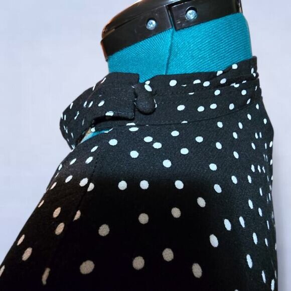 Torrid Black and White Polka Dot Blouse - Size 4X - Picture 3 of 7